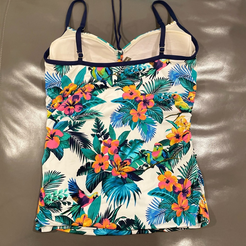 Tropical print Tommy Bahama swim top - Picture 3 of 5
